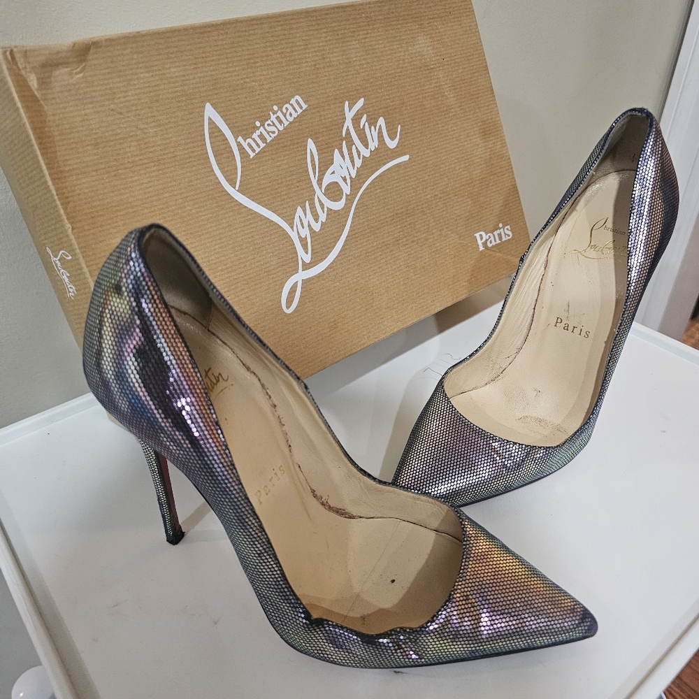Christian Louboutin So Kate Disco Pumps – Iridescent Green/Purple – Size 36 - Picture 2 of 5